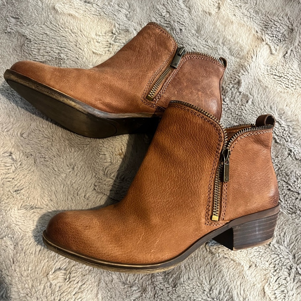 Lucky Brand Tan Leather ankle zip up Boots 7M - Picture 7 of 9